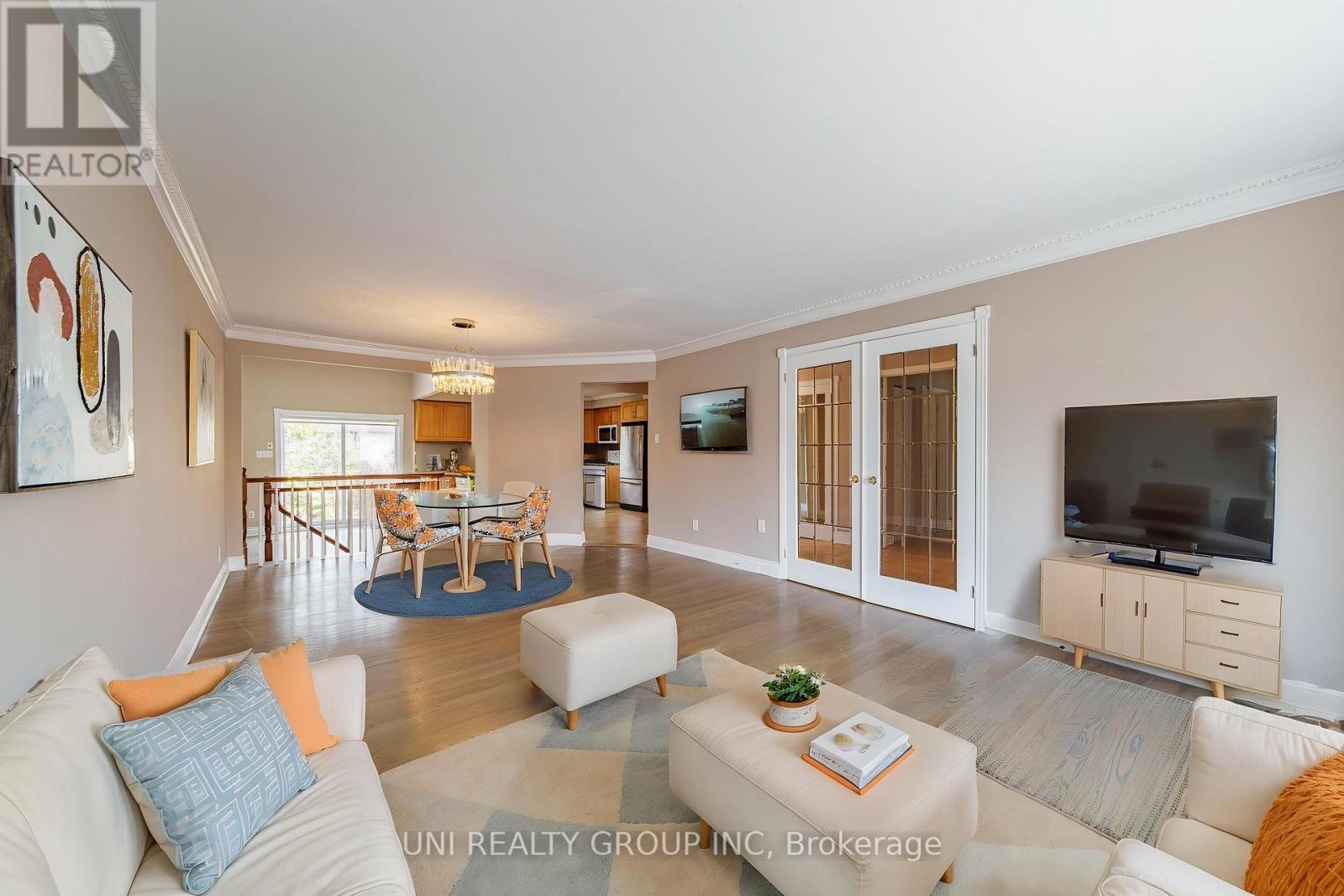 17 Forest Park Avenue