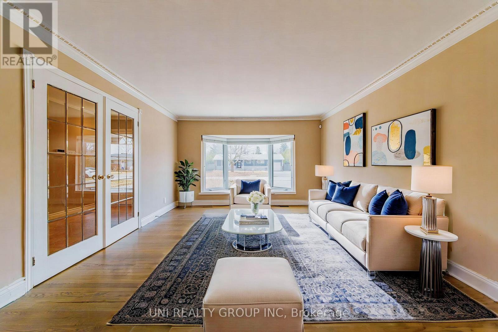 17 Forest Park Avenue