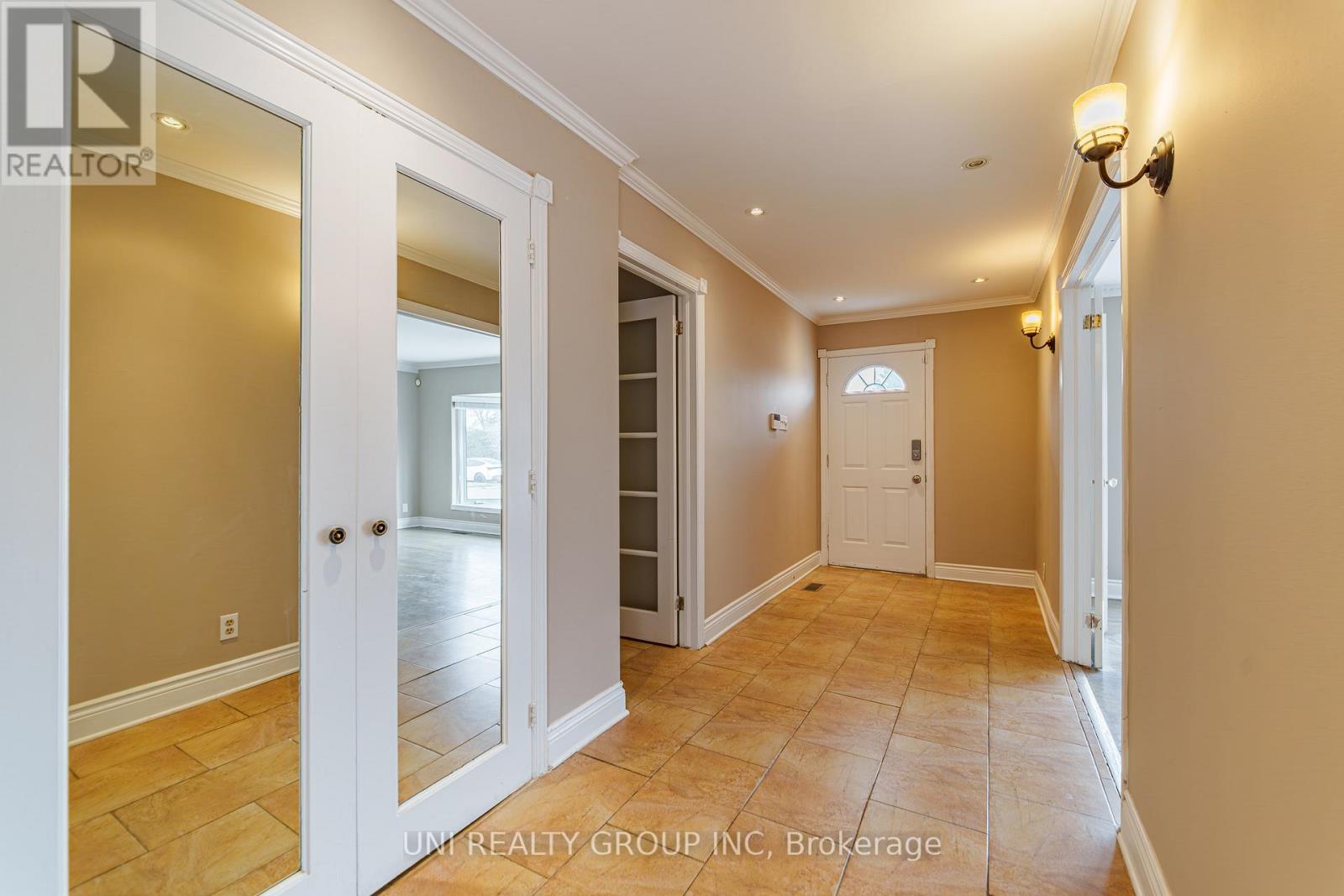 17 Forest Park Avenue