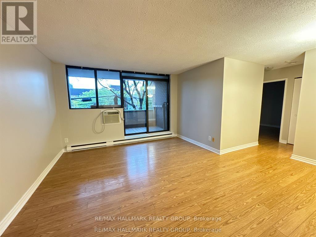 104 - 191 Parkdale Avenue