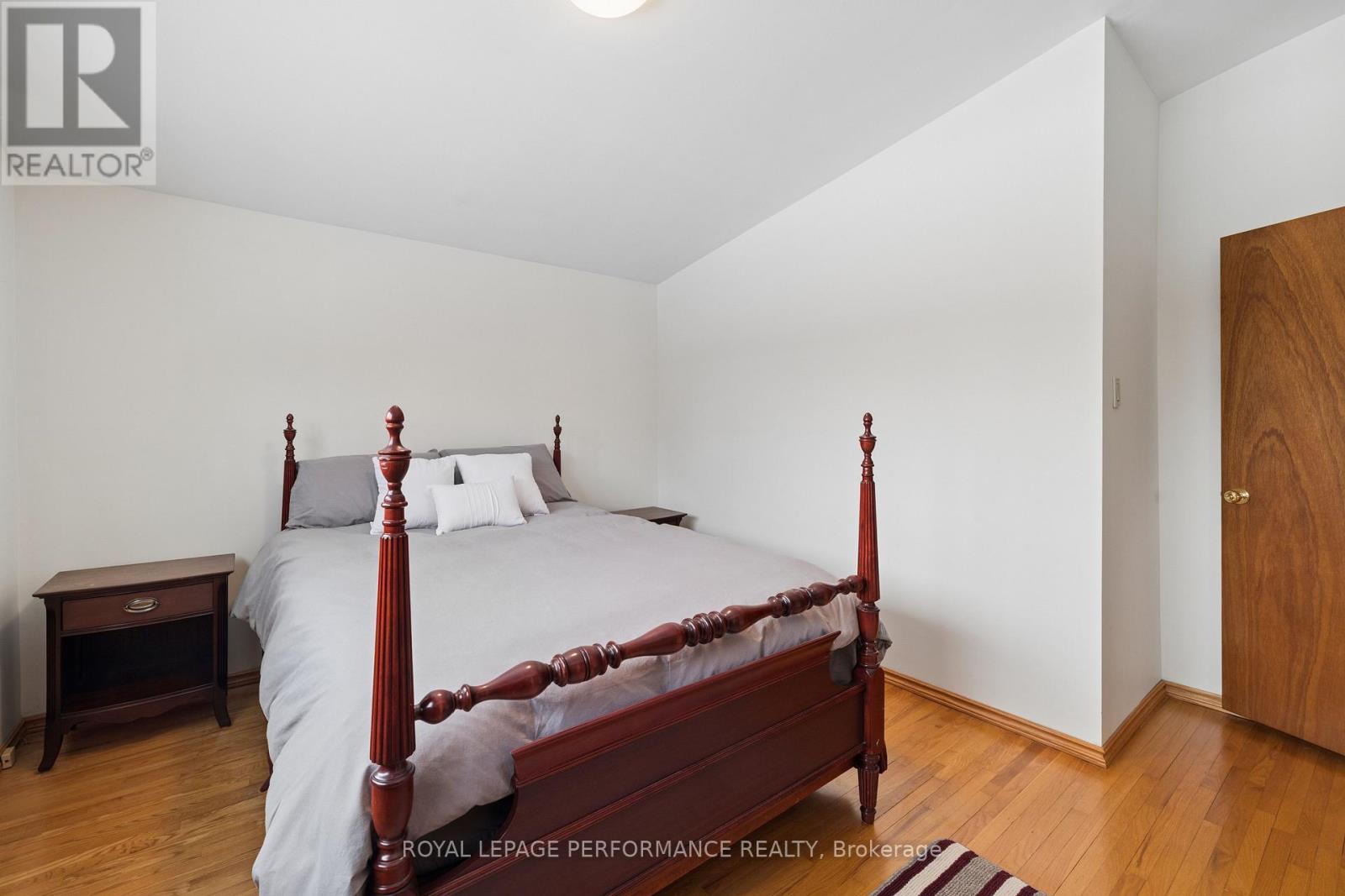 1989 Michigan Avenue