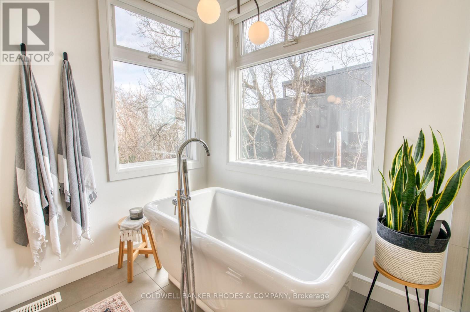 103a Stirling Avenue