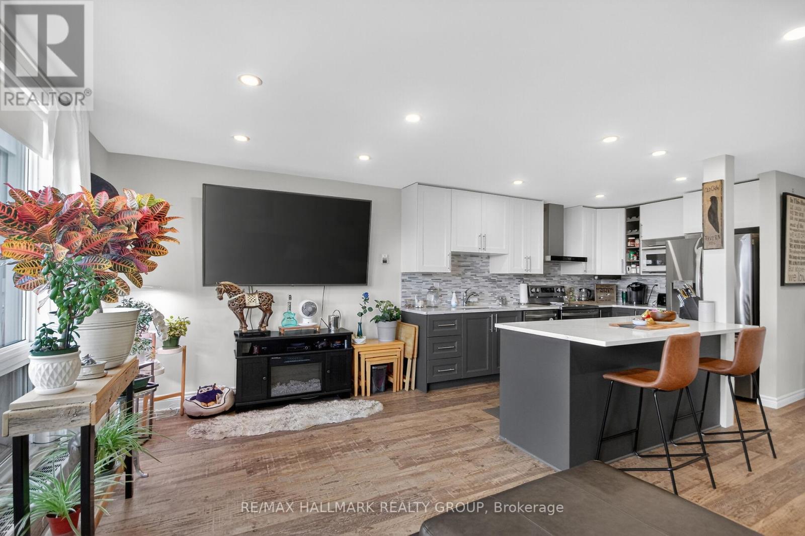 504 - 1505 Baseline Road