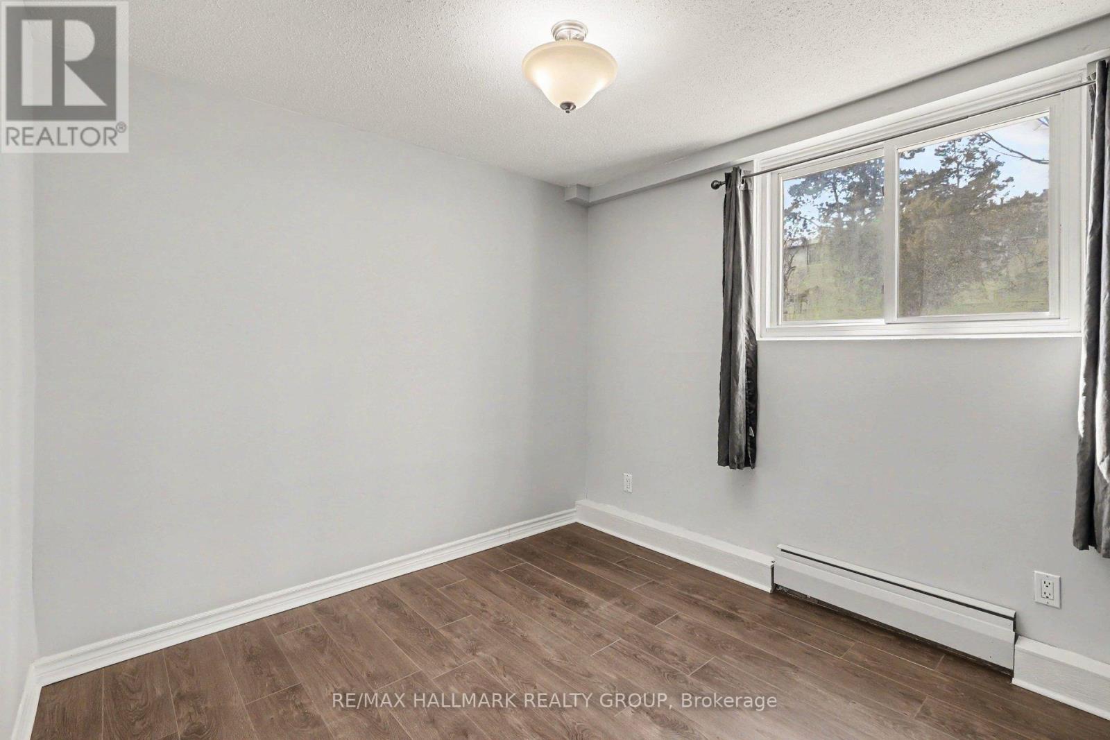 2 - 898 Elmsmere Road