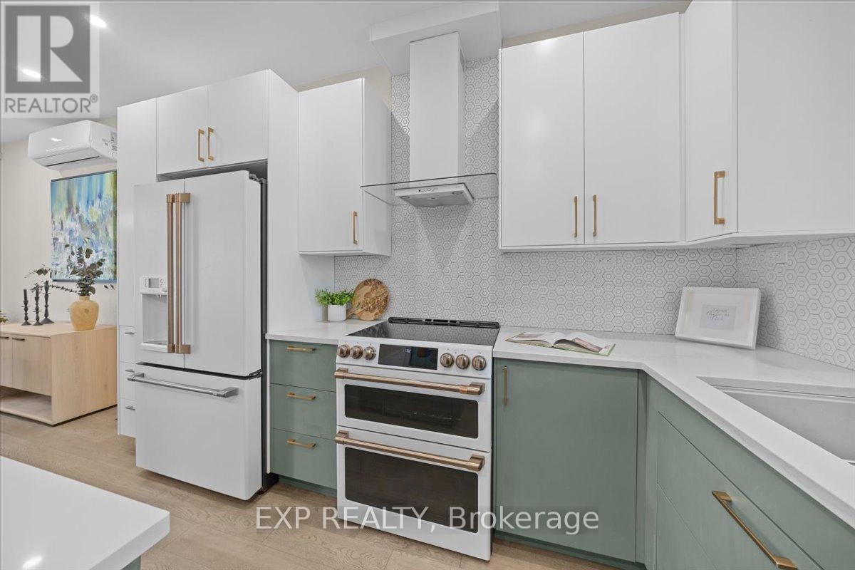 185 Deschamps Avenue