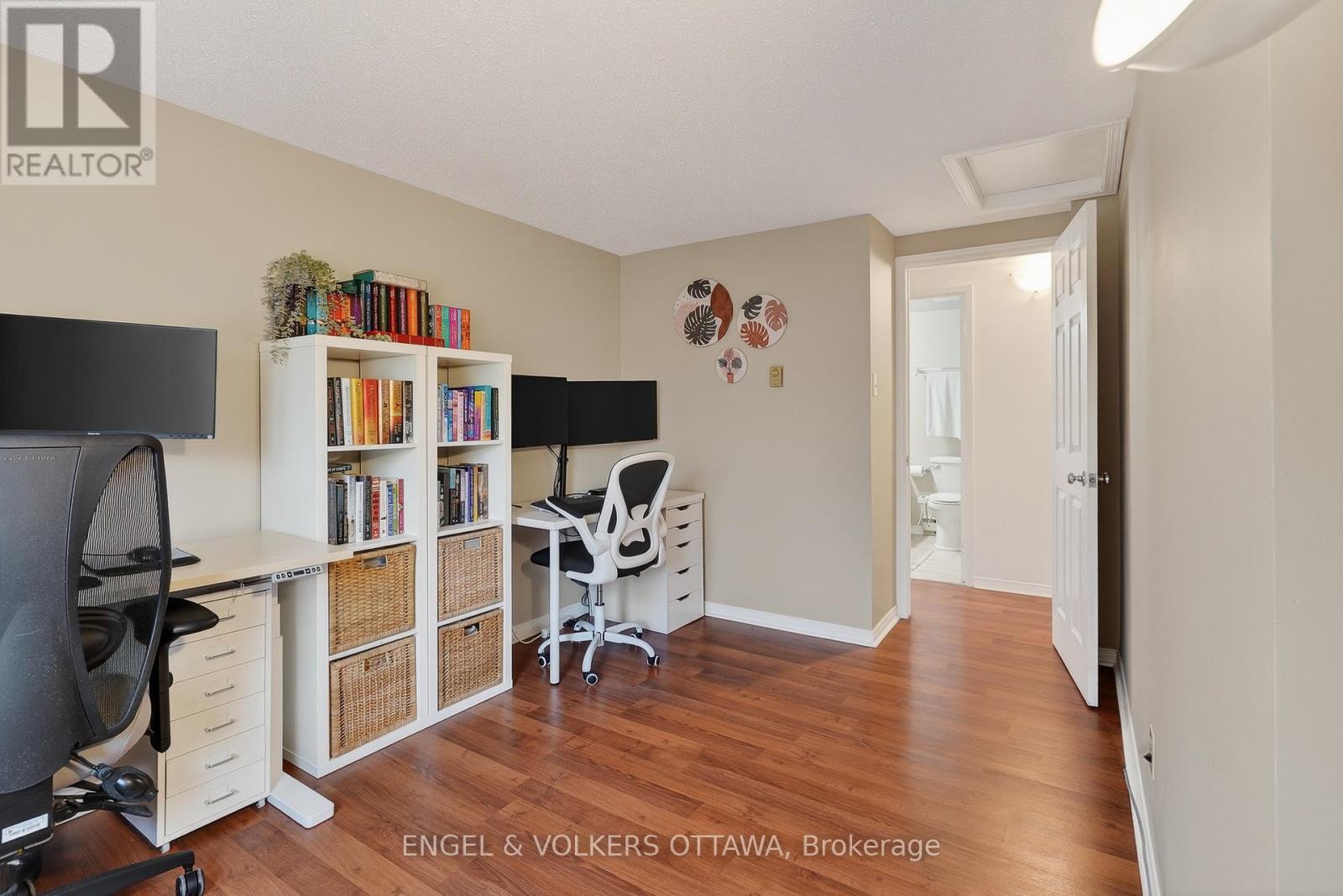 208 - 6 Terrace Drive