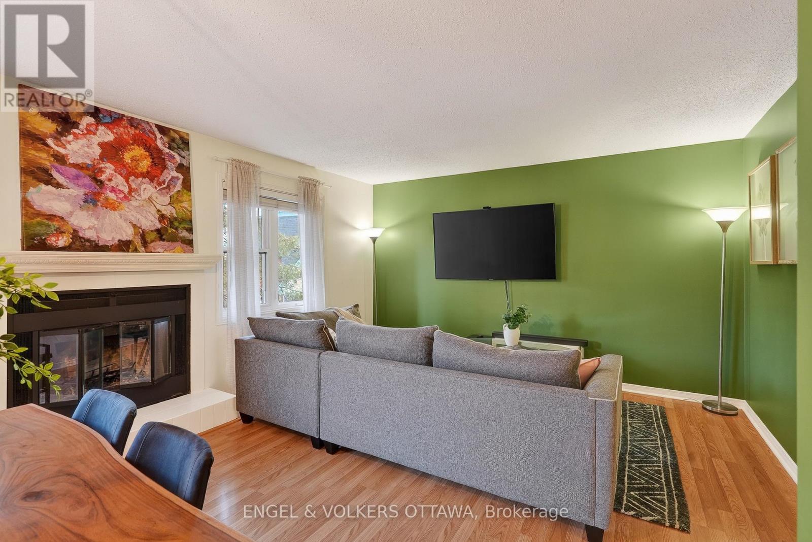 208 - 6 Terrace Drive