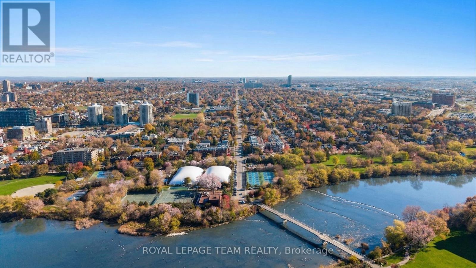 202d - 1 Columbus Avenue