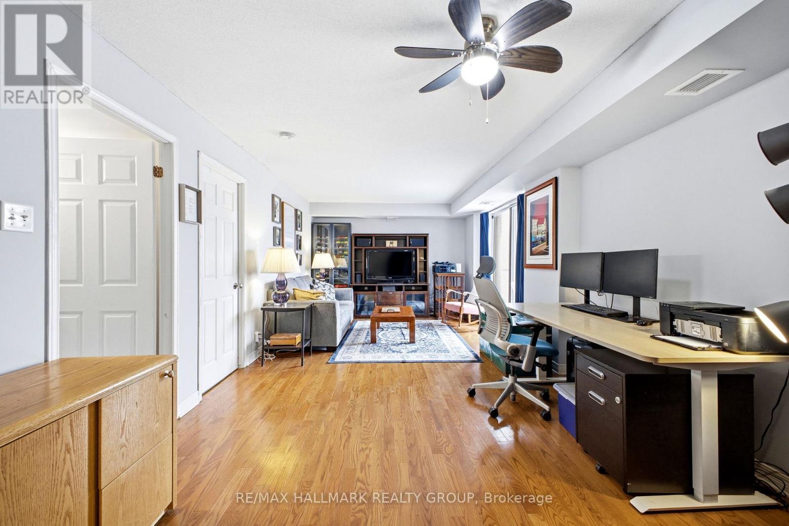 Ph13 - 429 Somerset Street W