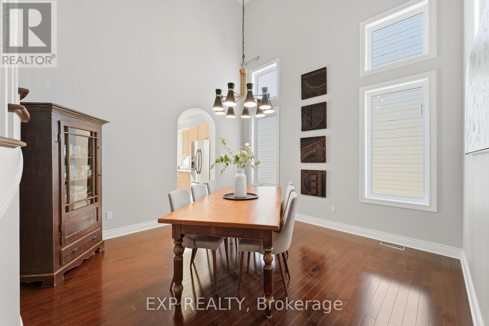 509 Clarington Avenue