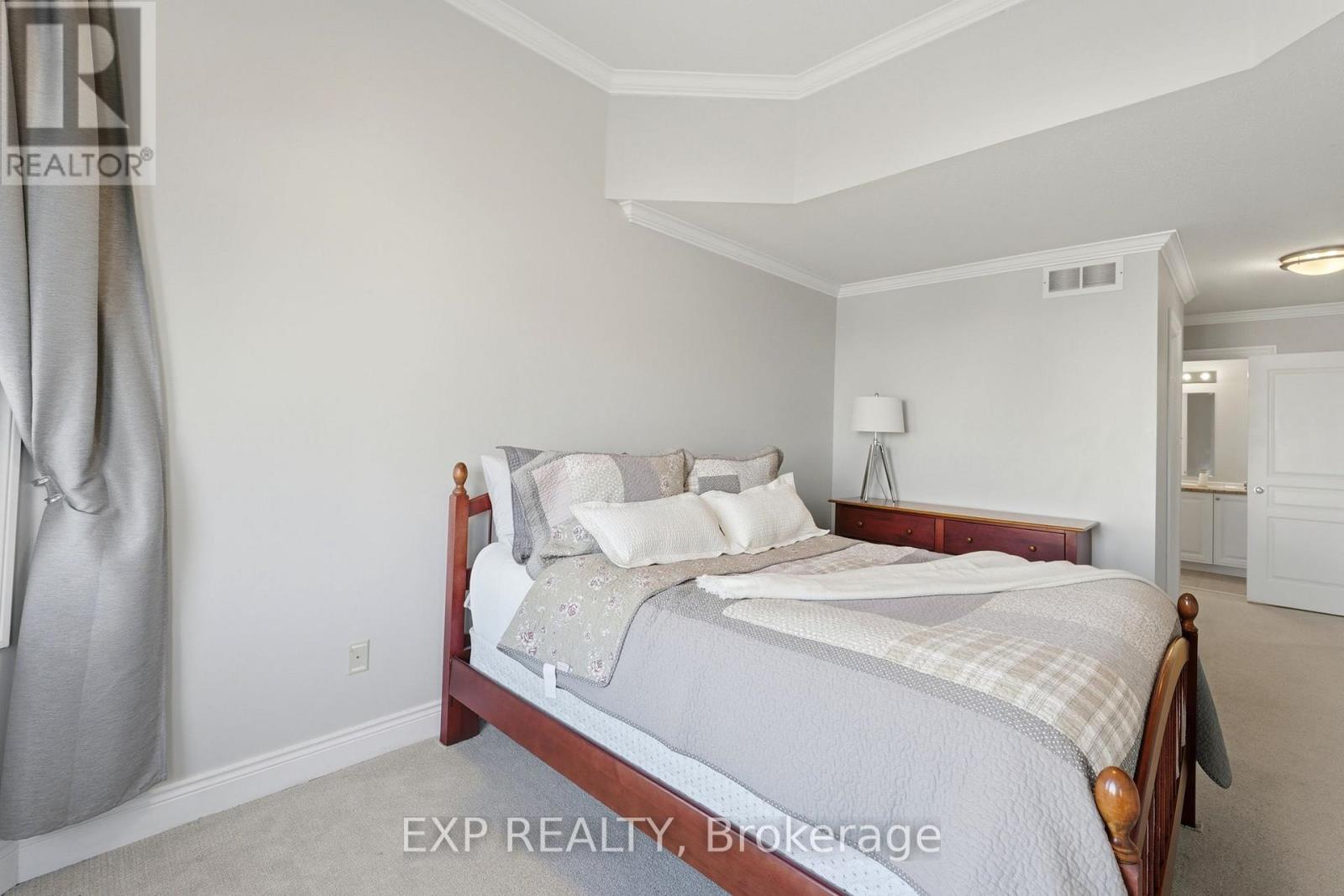 509 Clarington Avenue