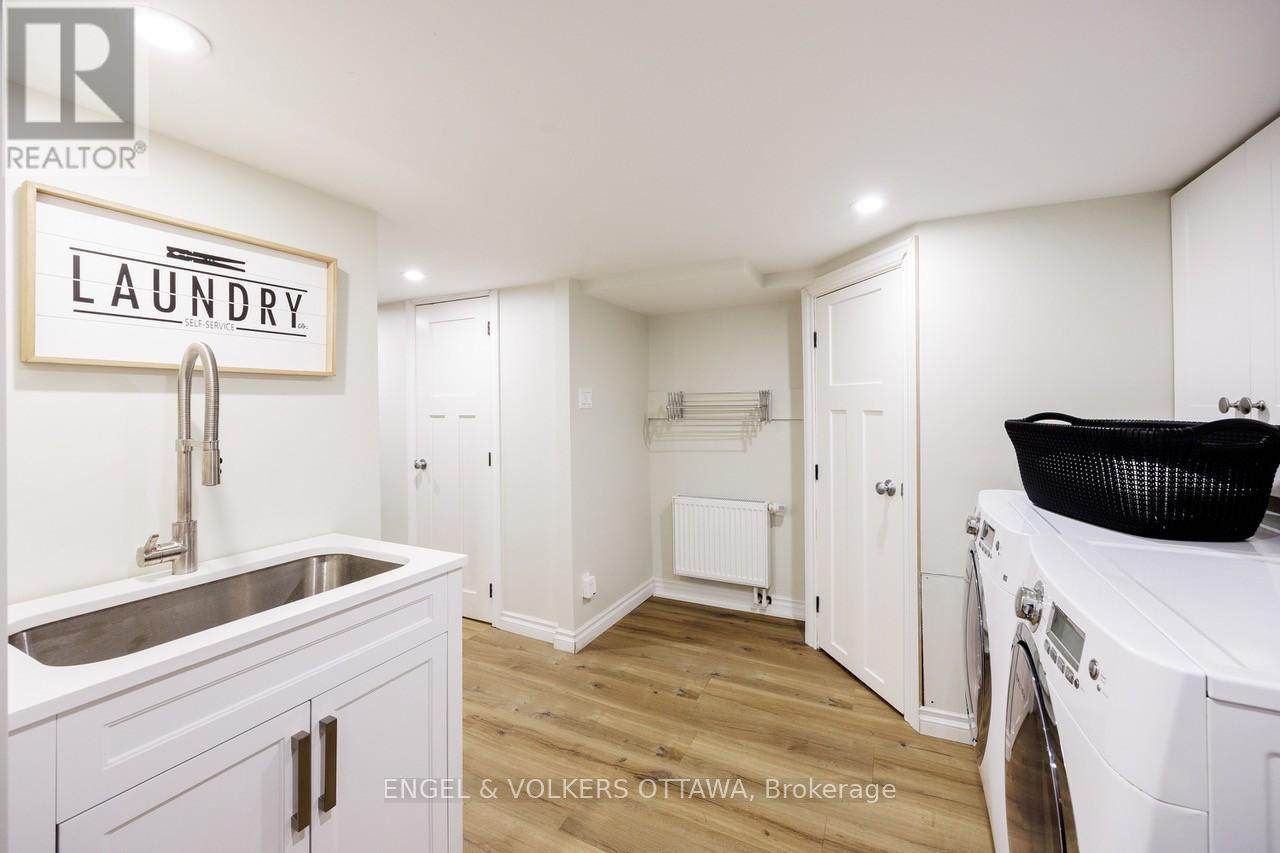 498 Queen Elizabeth Drive