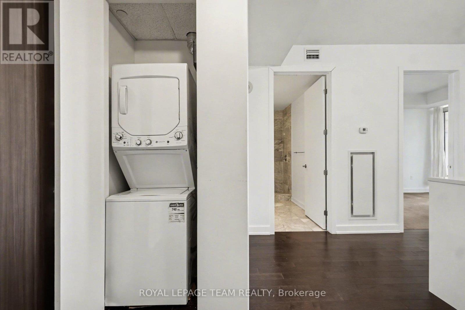 406 - 111 Champagne Avenue S