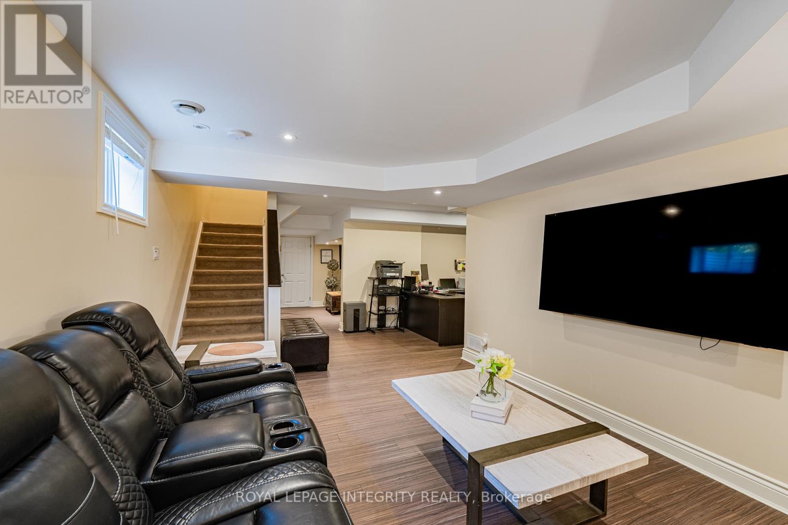 349 Celtic Ridge Crescent