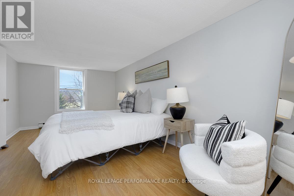 1141 North River Road