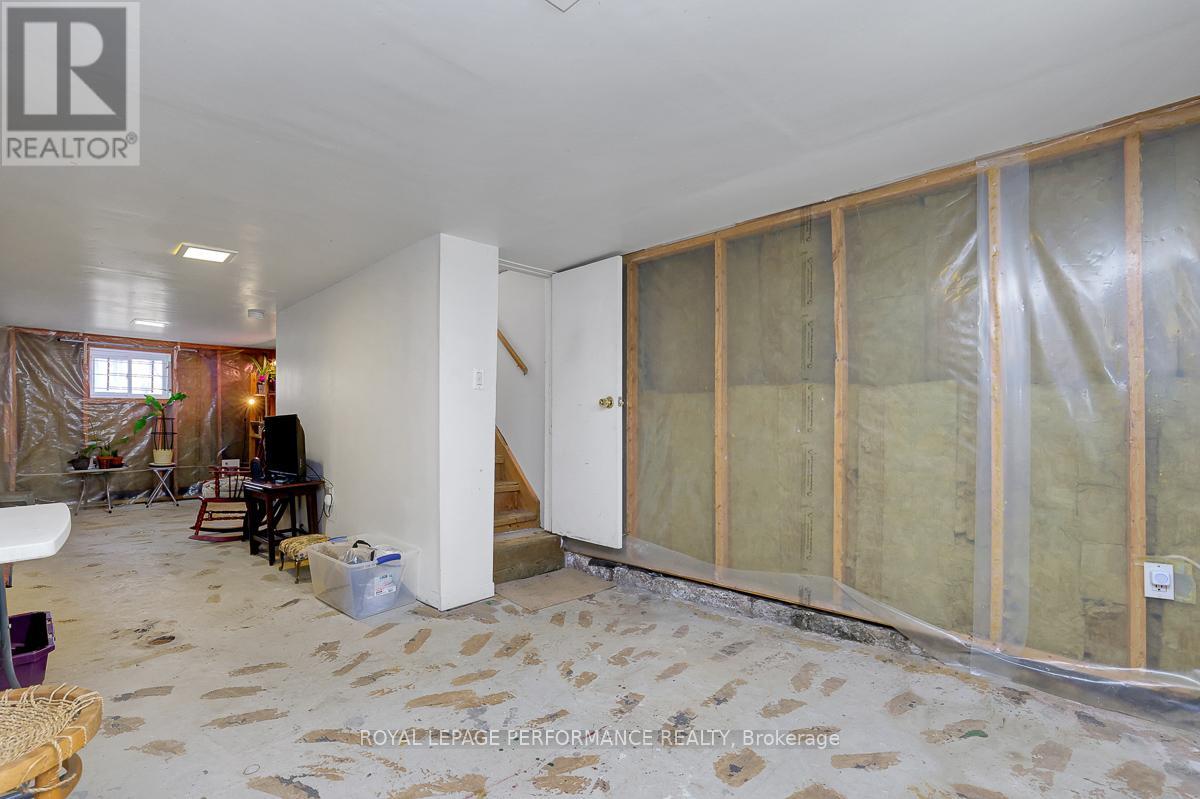 1141 North River Road