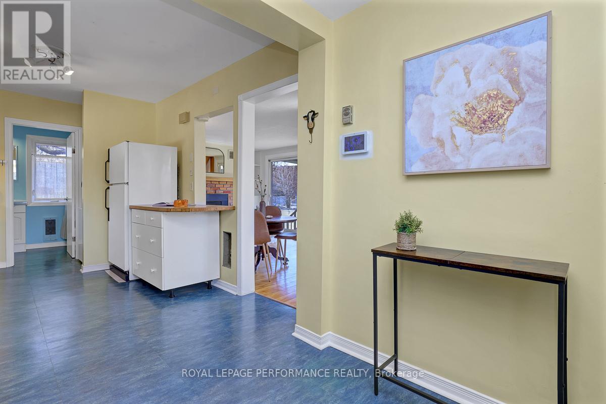 1141 North River Road