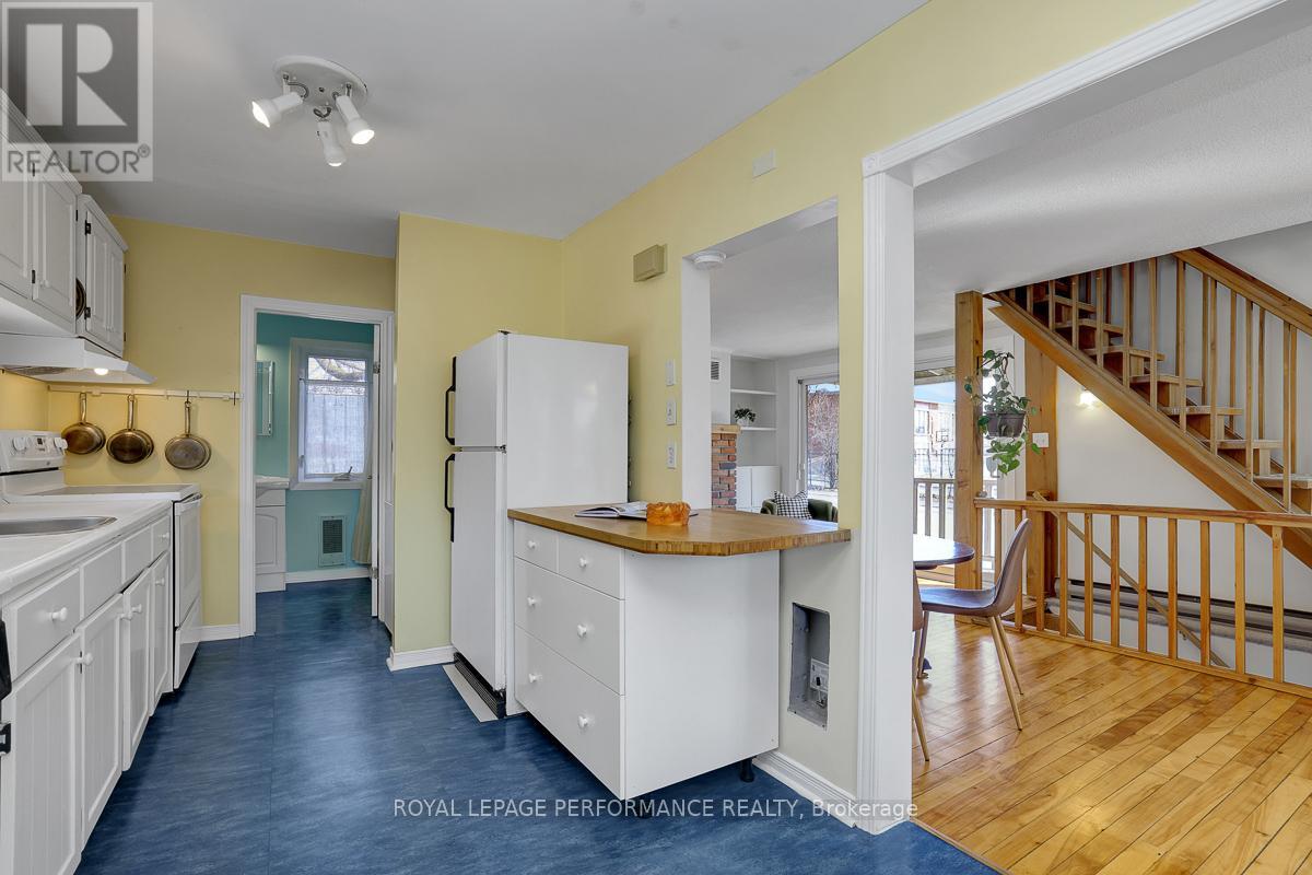 1141 North River Road