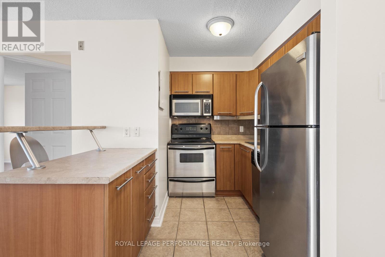 609 - 225 Alvin Road