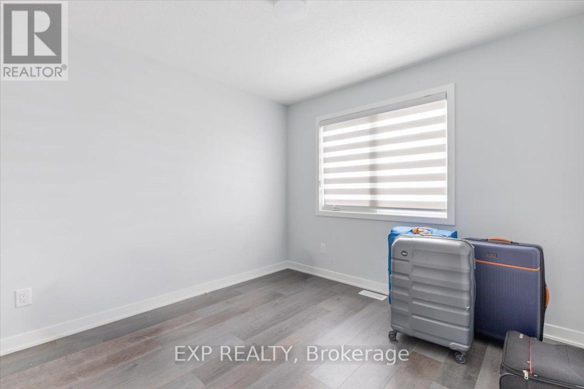 297 Billrian Crescent