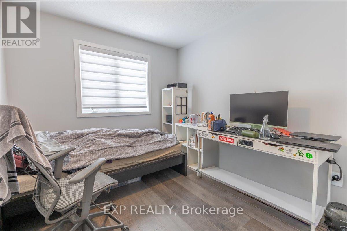 297 Billrian Crescent