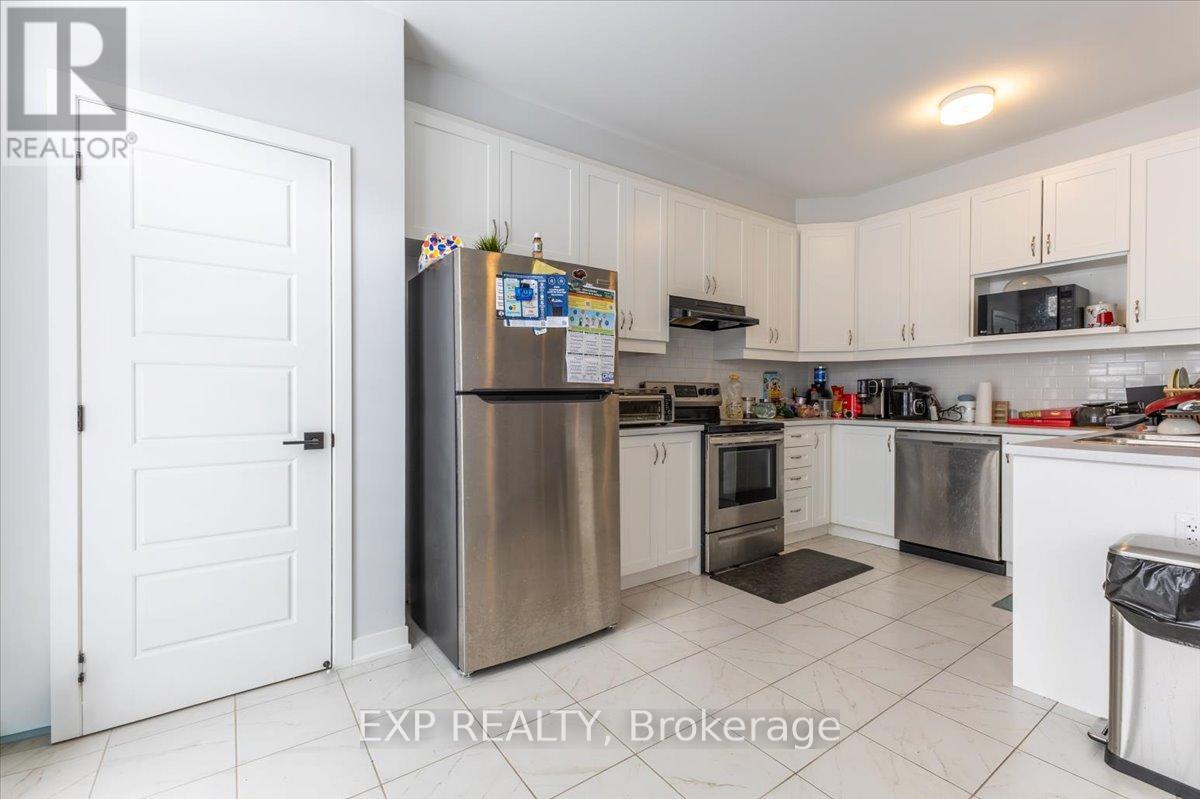 297 Billrian Crescent