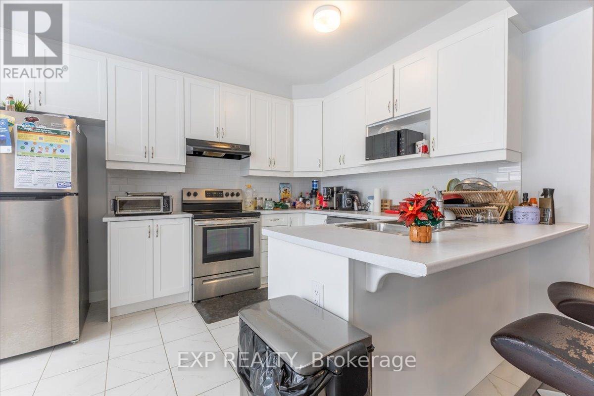 297 Billrian Crescent