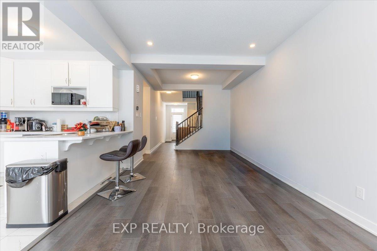 297 Billrian Crescent