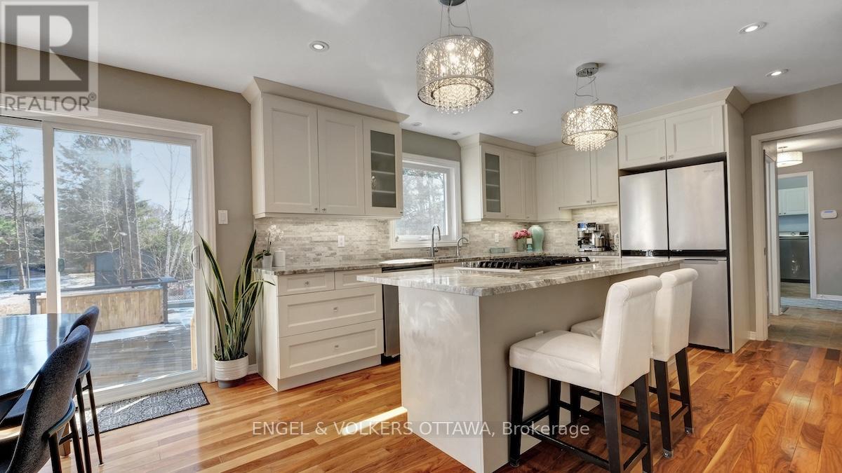 1263 Randboro Crescent