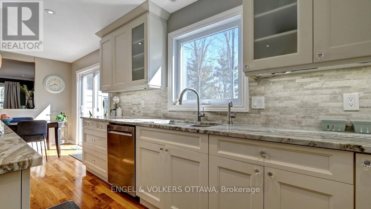 1263 Randboro Crescent