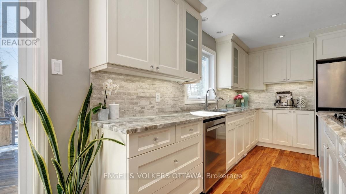 1263 Randboro Crescent