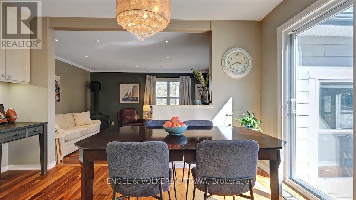 1263 Randboro Crescent