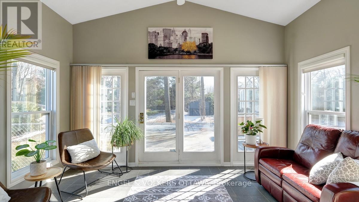 1263 Randboro Crescent