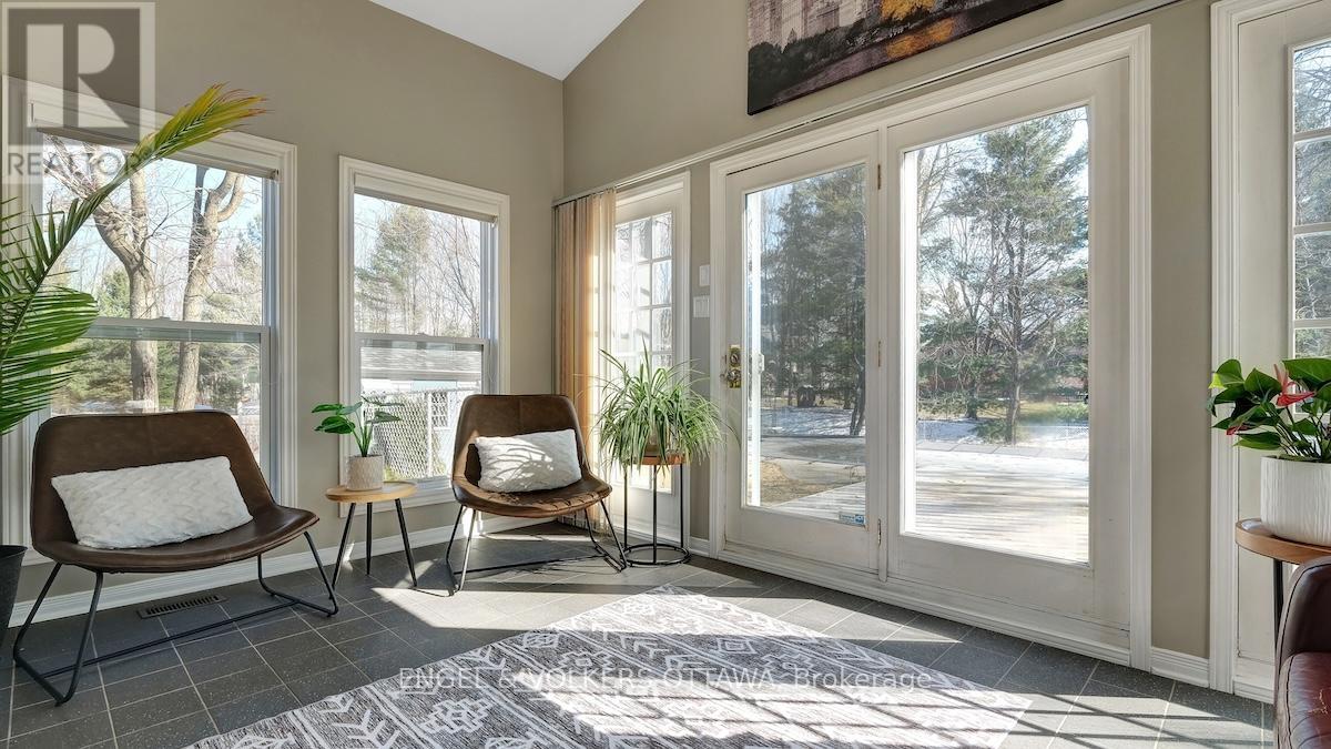 1263 Randboro Crescent