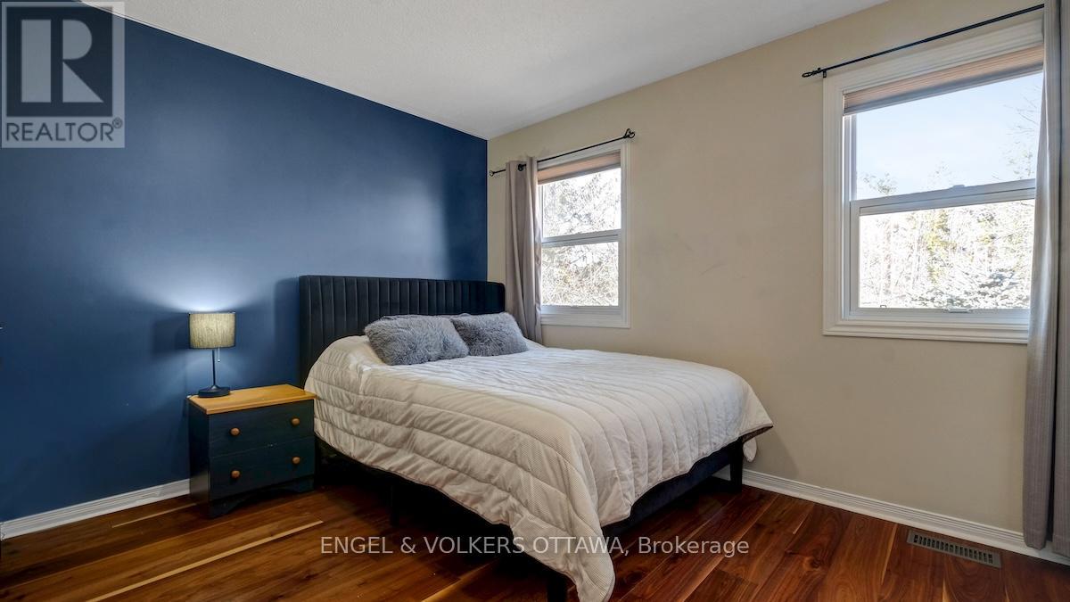 1263 Randboro Crescent