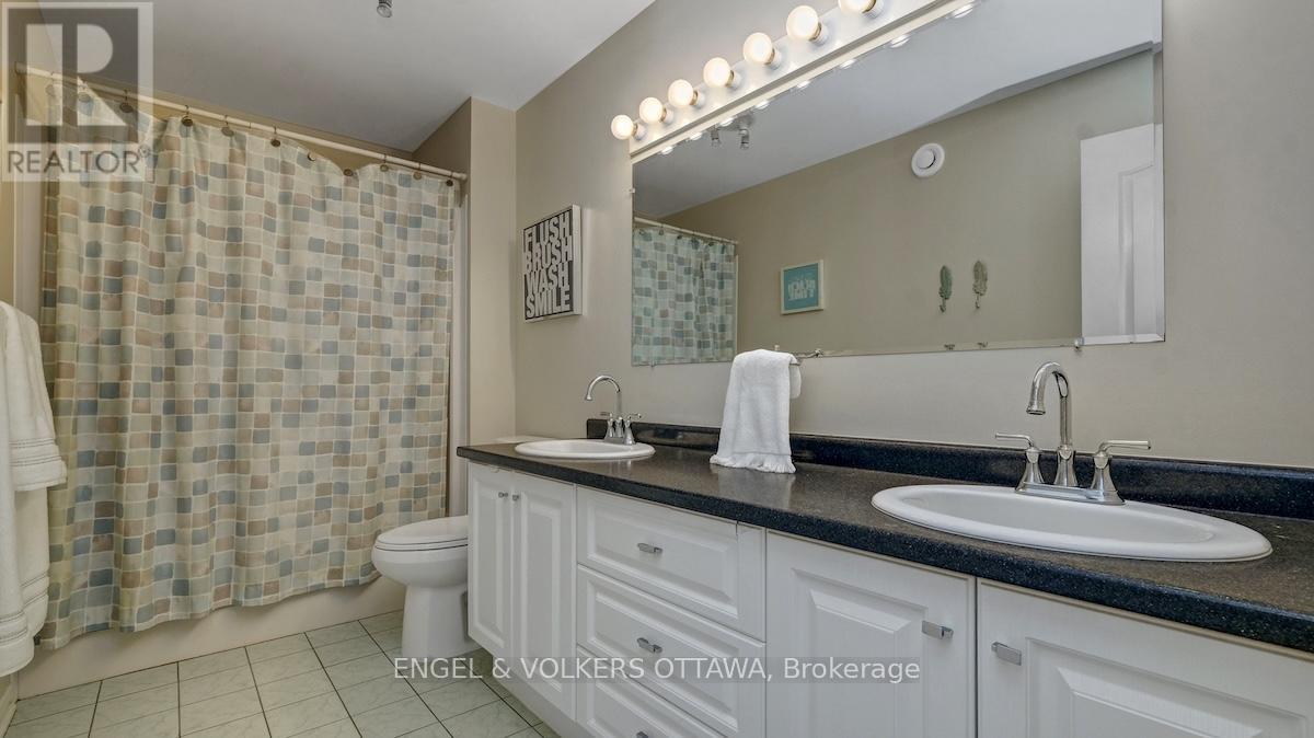 1263 Randboro Crescent