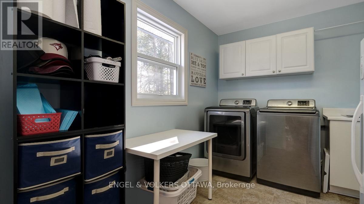 1263 Randboro Crescent