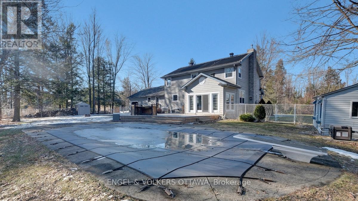 1263 Randboro Crescent