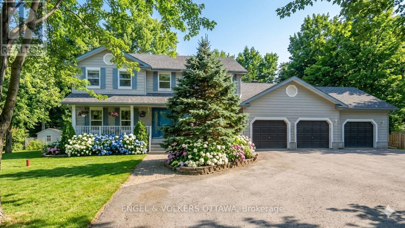 1263 Randboro Crescent