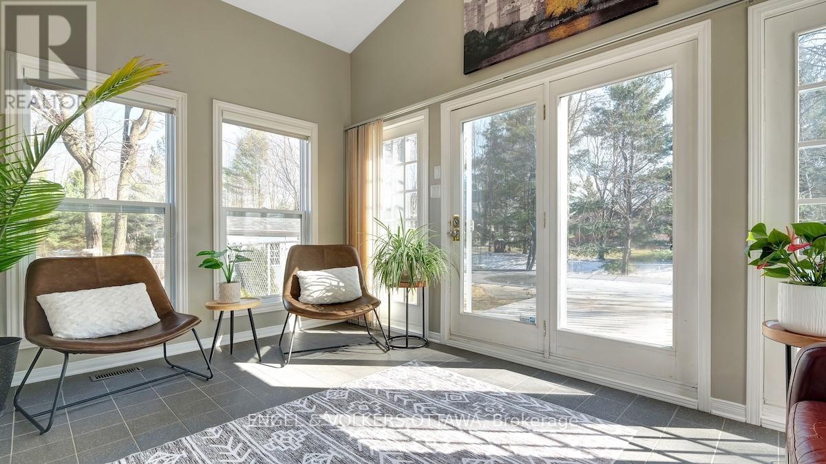 1263 Randboro Crescent