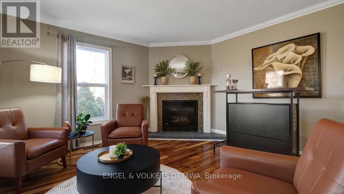 1263 Randboro Crescent