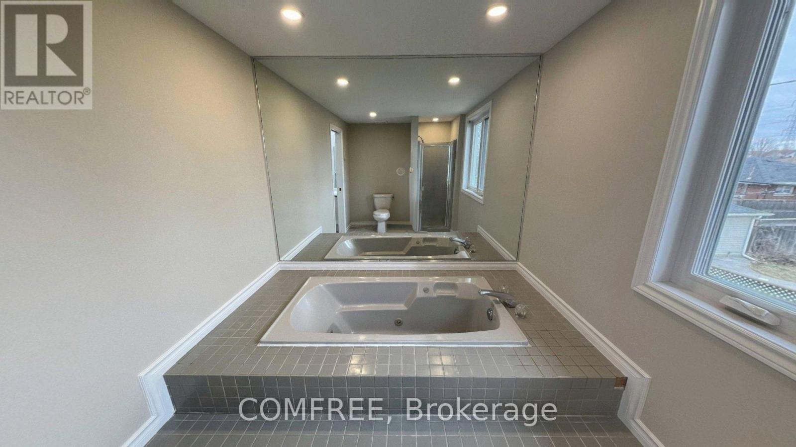 1320 Notting Hill Avenue