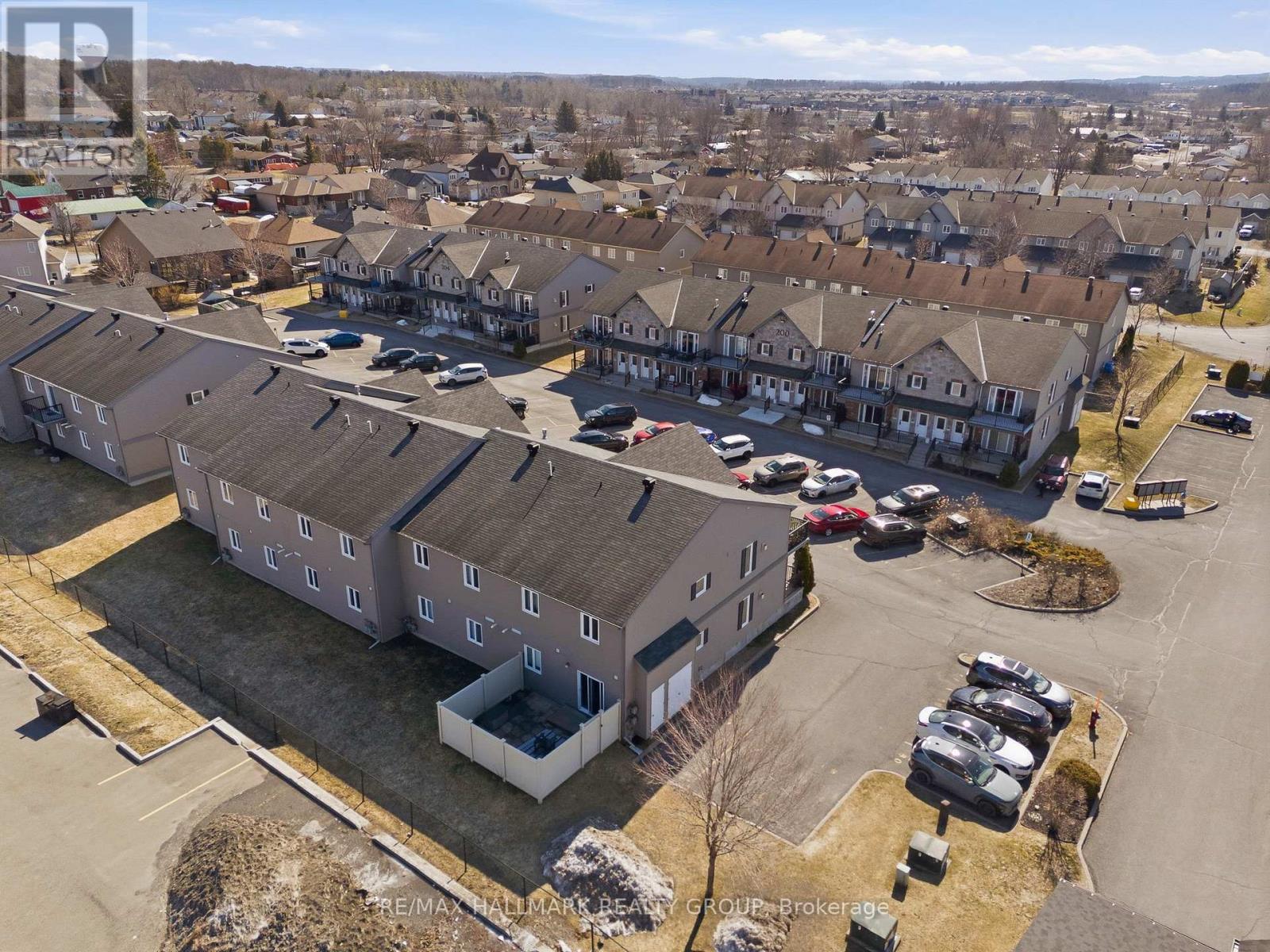 401 - 201 Eliot Street