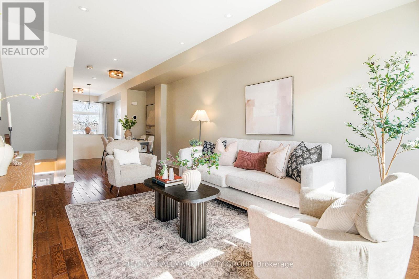 290 Cambridge Street N