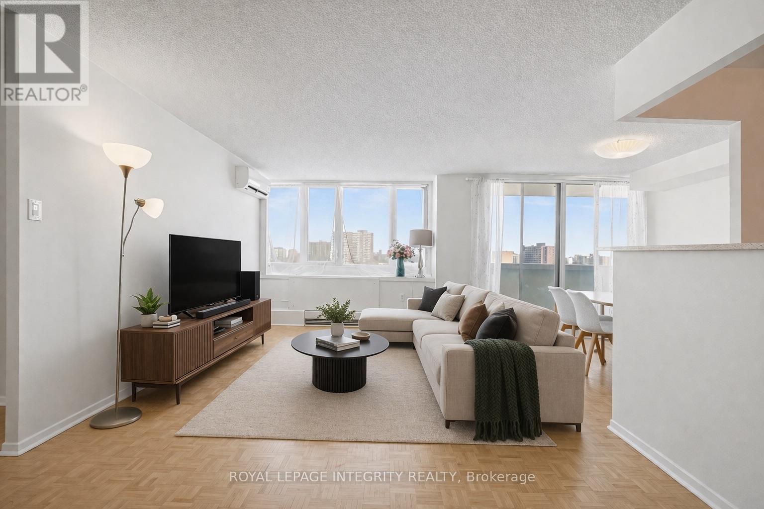 803 - 2625 Regina Street