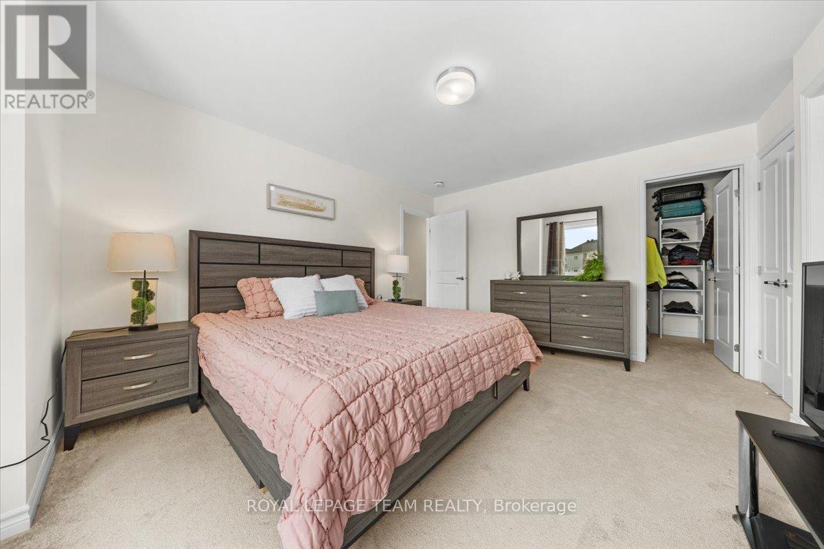 290 Turnbuckle Crescent