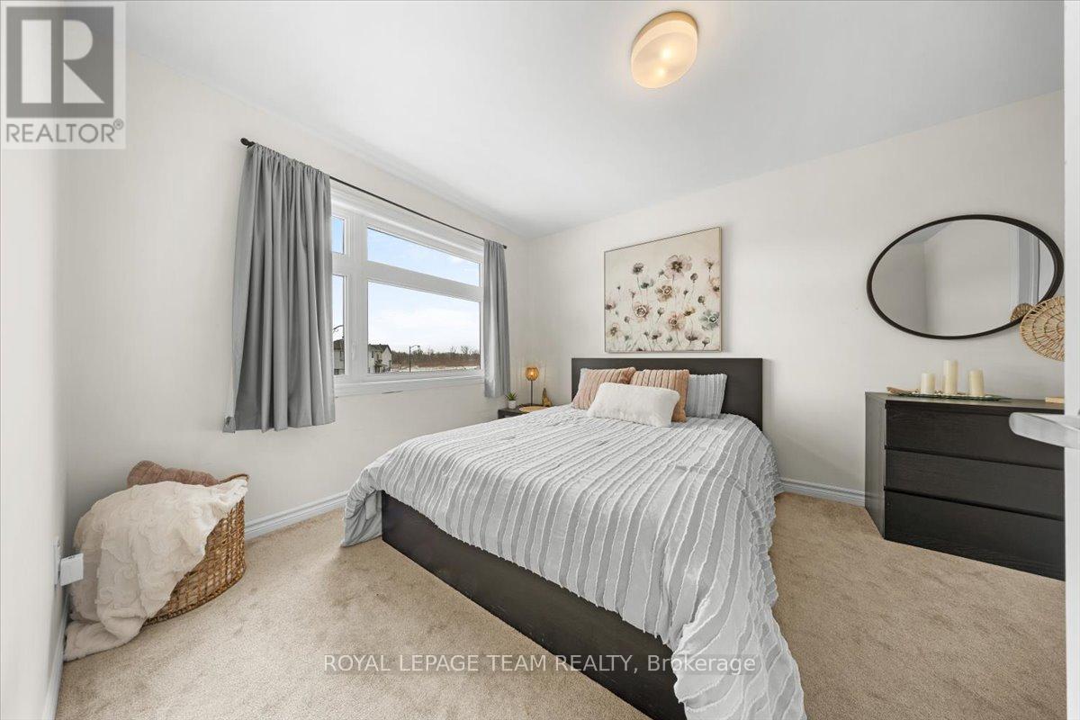 290 Turnbuckle Crescent