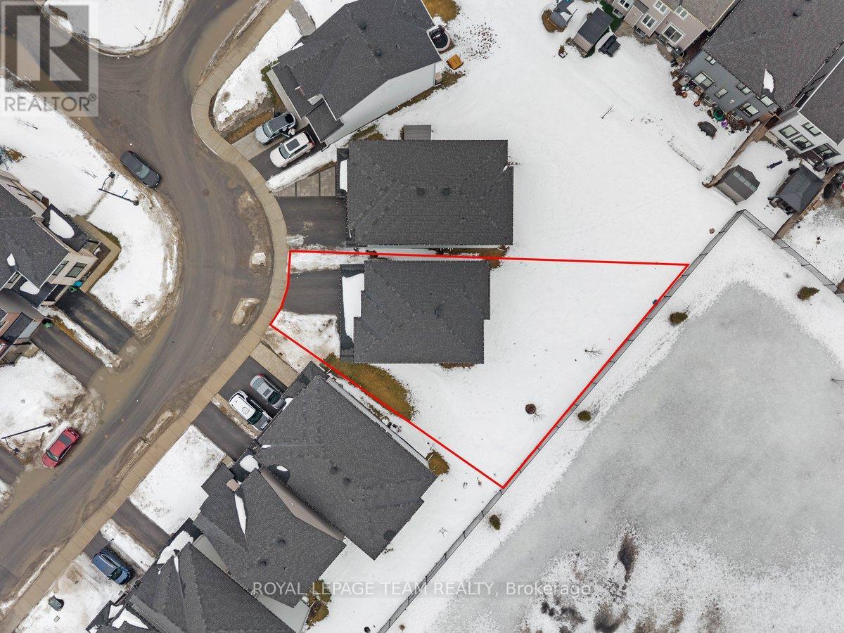 290 Turnbuckle Crescent