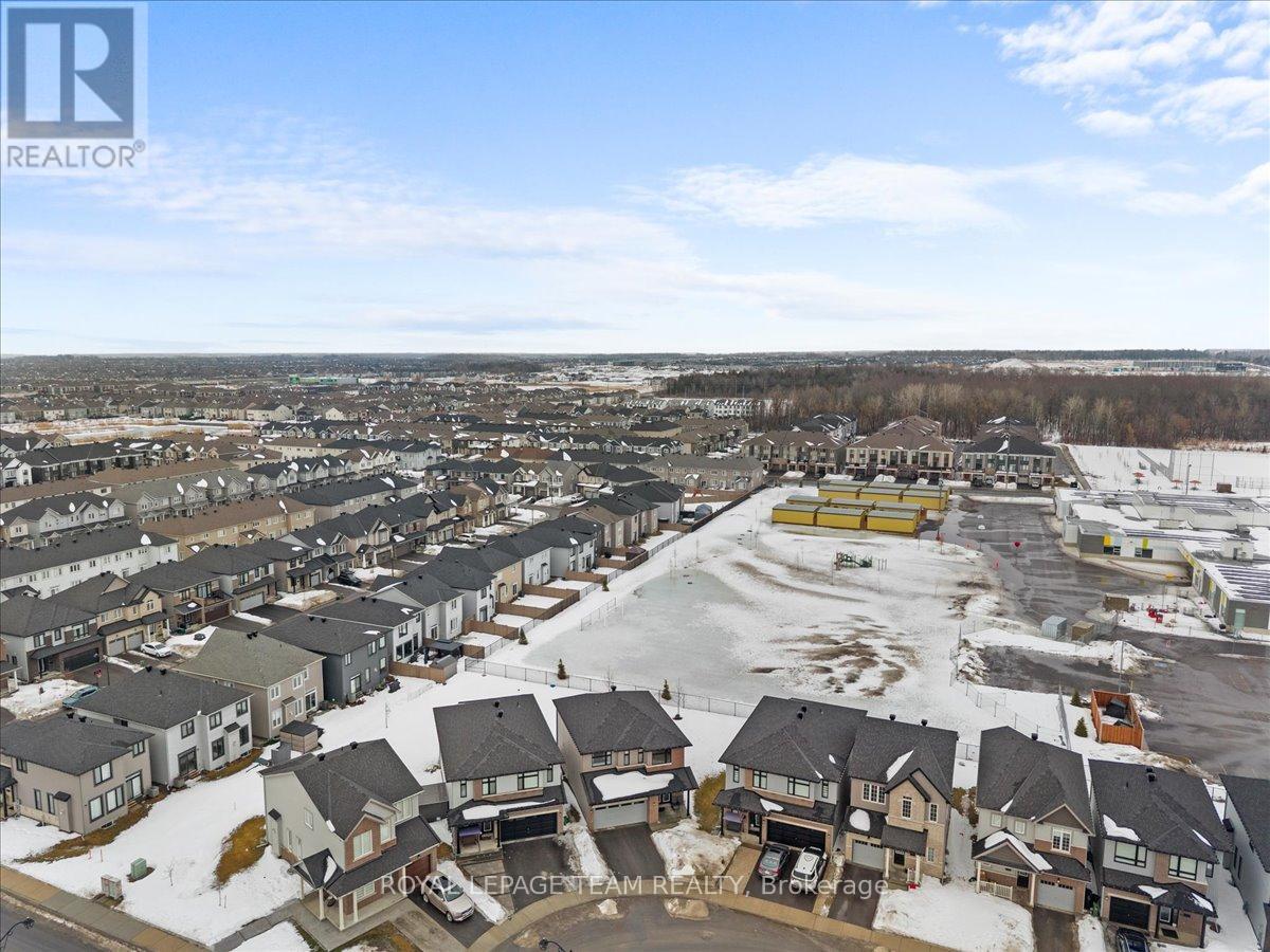 290 Turnbuckle Crescent