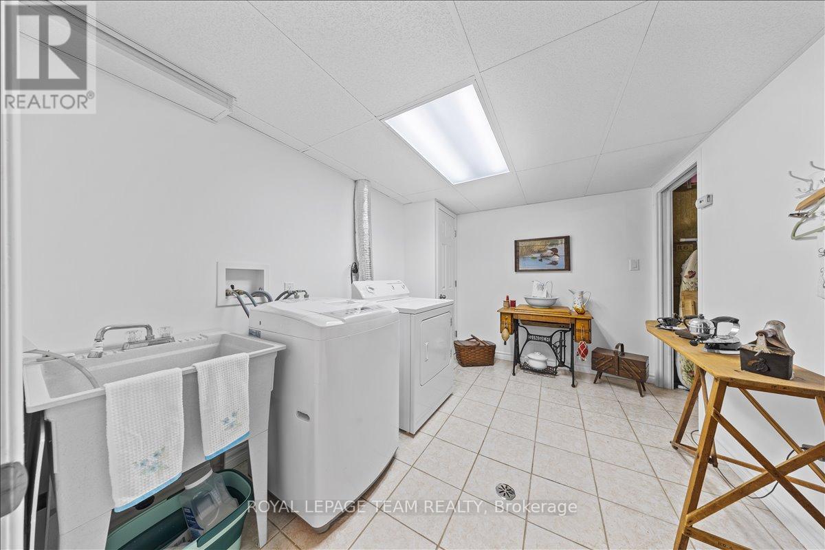 221 - 3310 Southgate Road